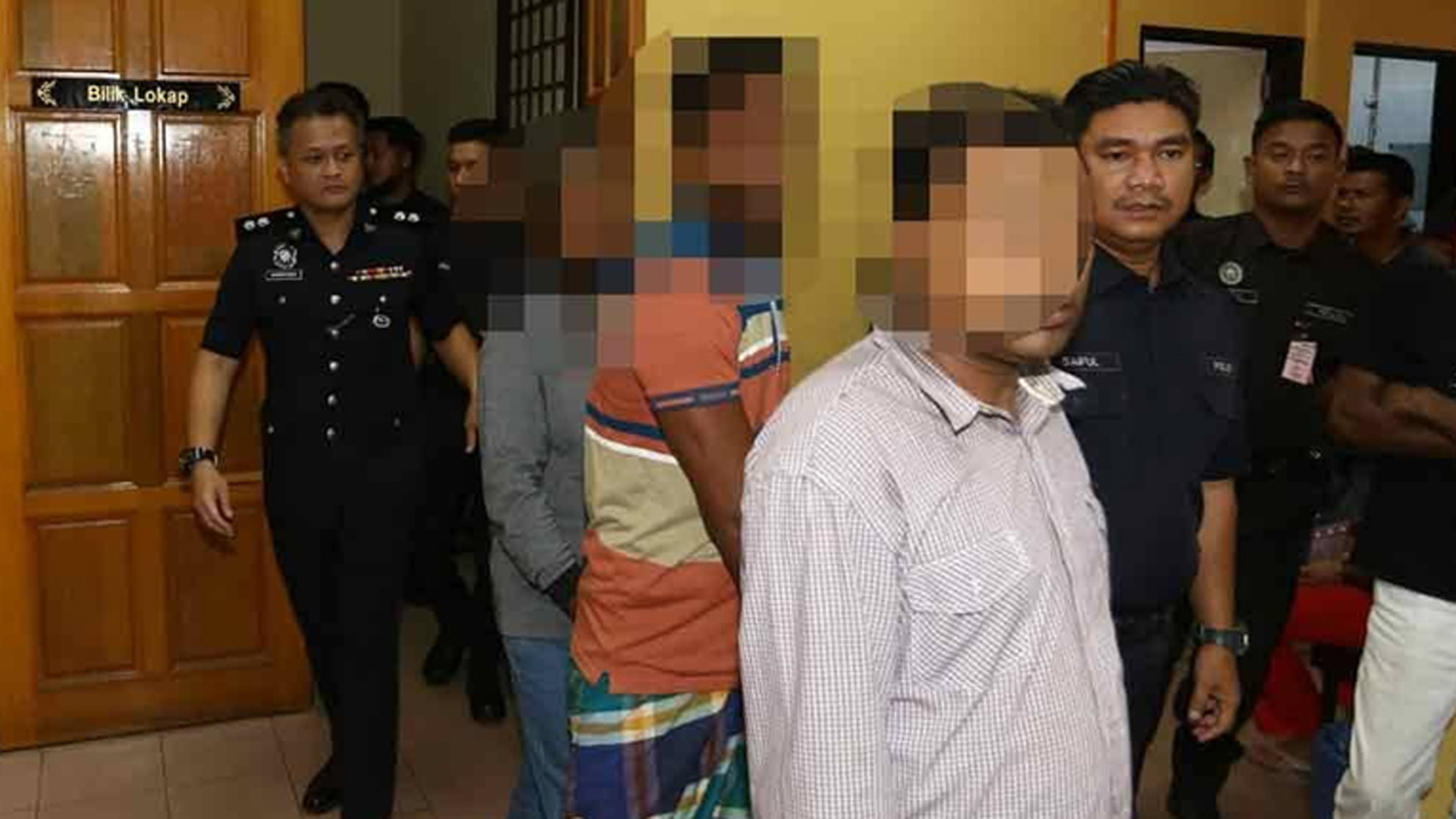 মালয়েশিয়ায় বাংলাদেশিকে গলা কেটে হত্যা, আটক ৩